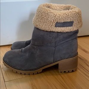 Woman’s winter boots